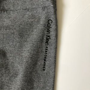 Calvin Klein Performance Cropped Leggings SIZE S